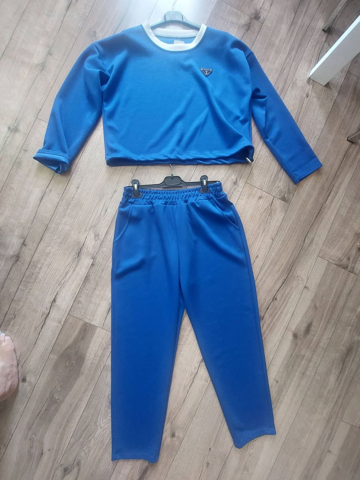 Komplet dresowy damski M /L chabrowy