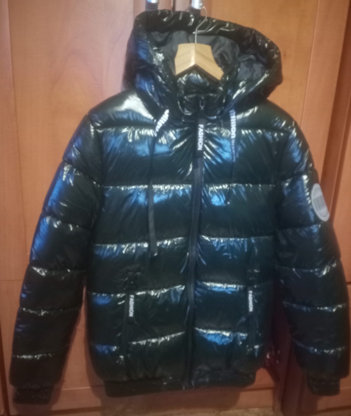 Kurtka zimowa z kapturem damska pikowana r. M/L butelkowa zieleń