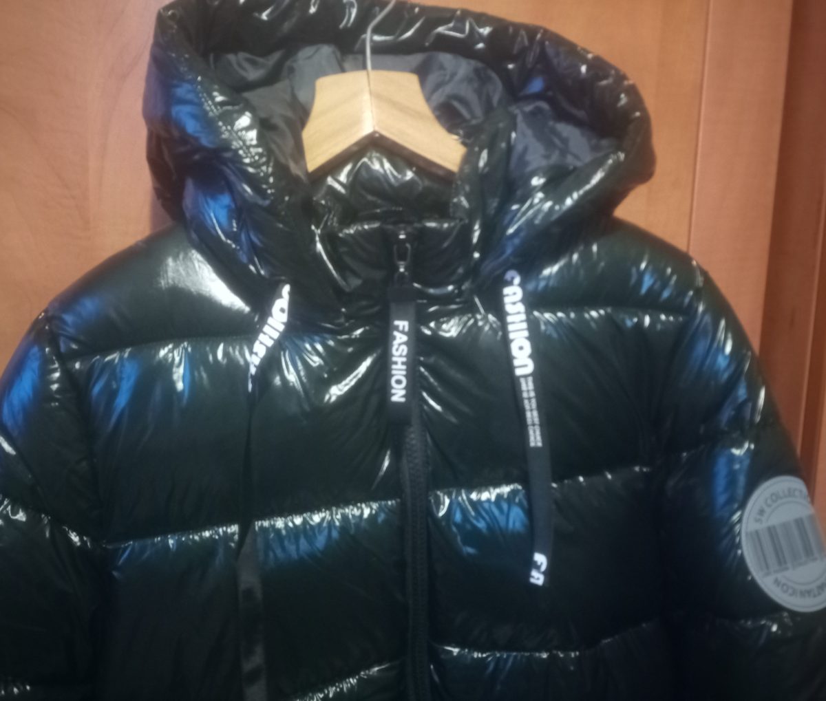 Kurtka zimowa z kapturem damska pikowana r. M/L butelkowa zieleń