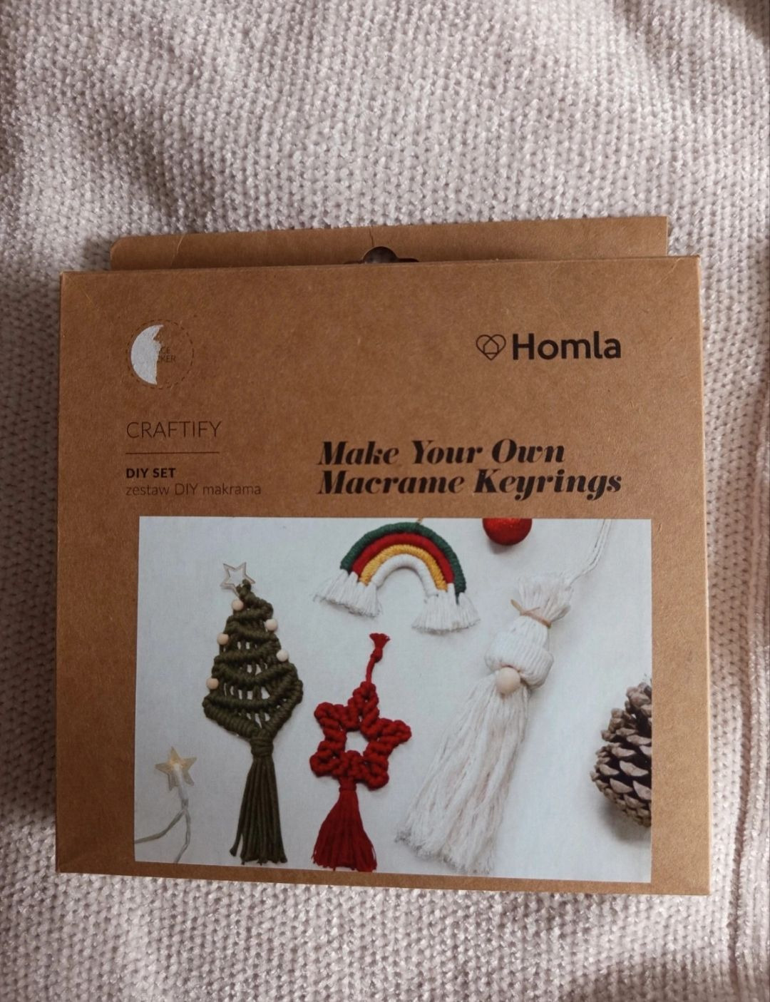 Zestaw DIY do robienia breloczków z makramy Homla