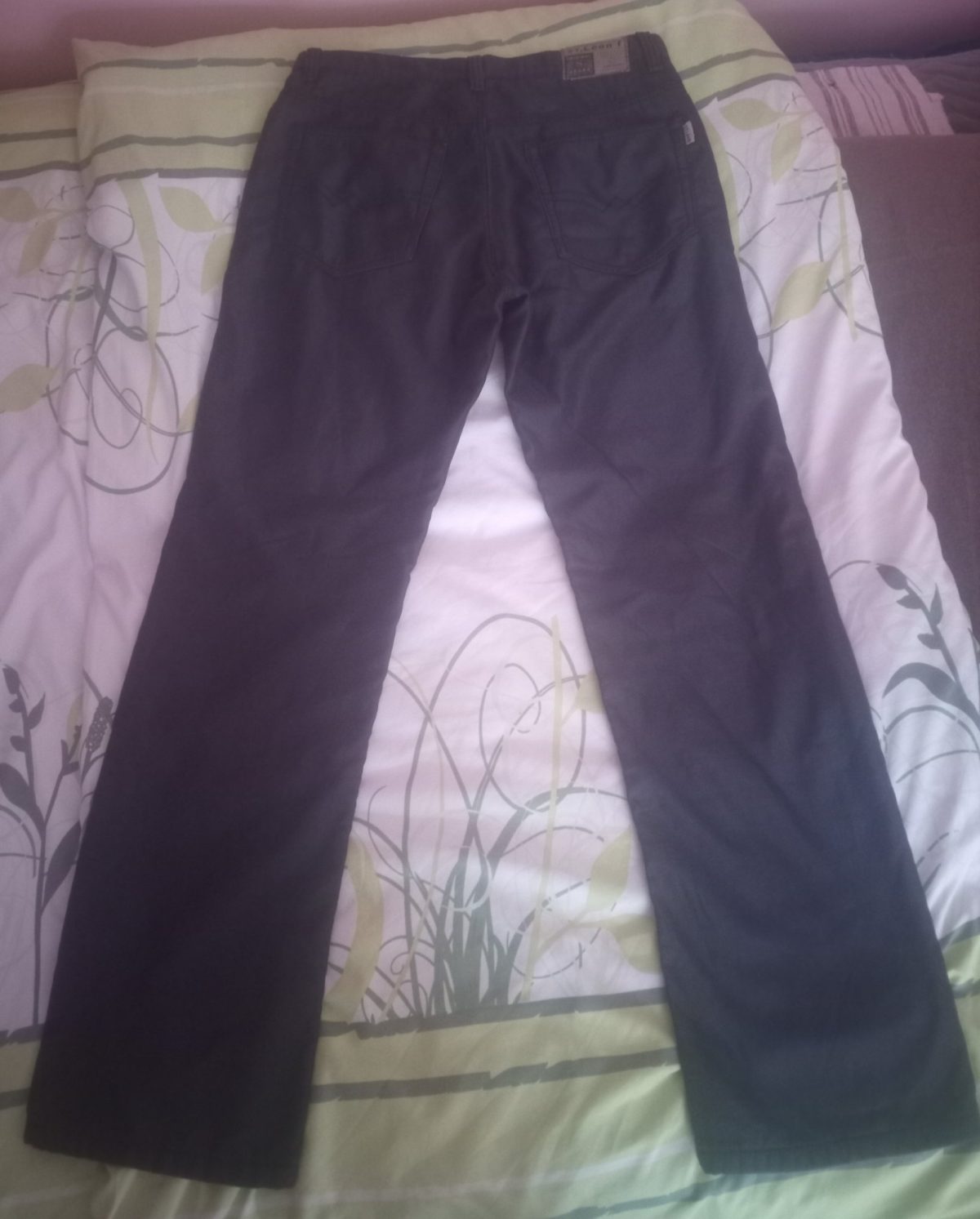 Czarne spodnie materiałowe męskie r. XL