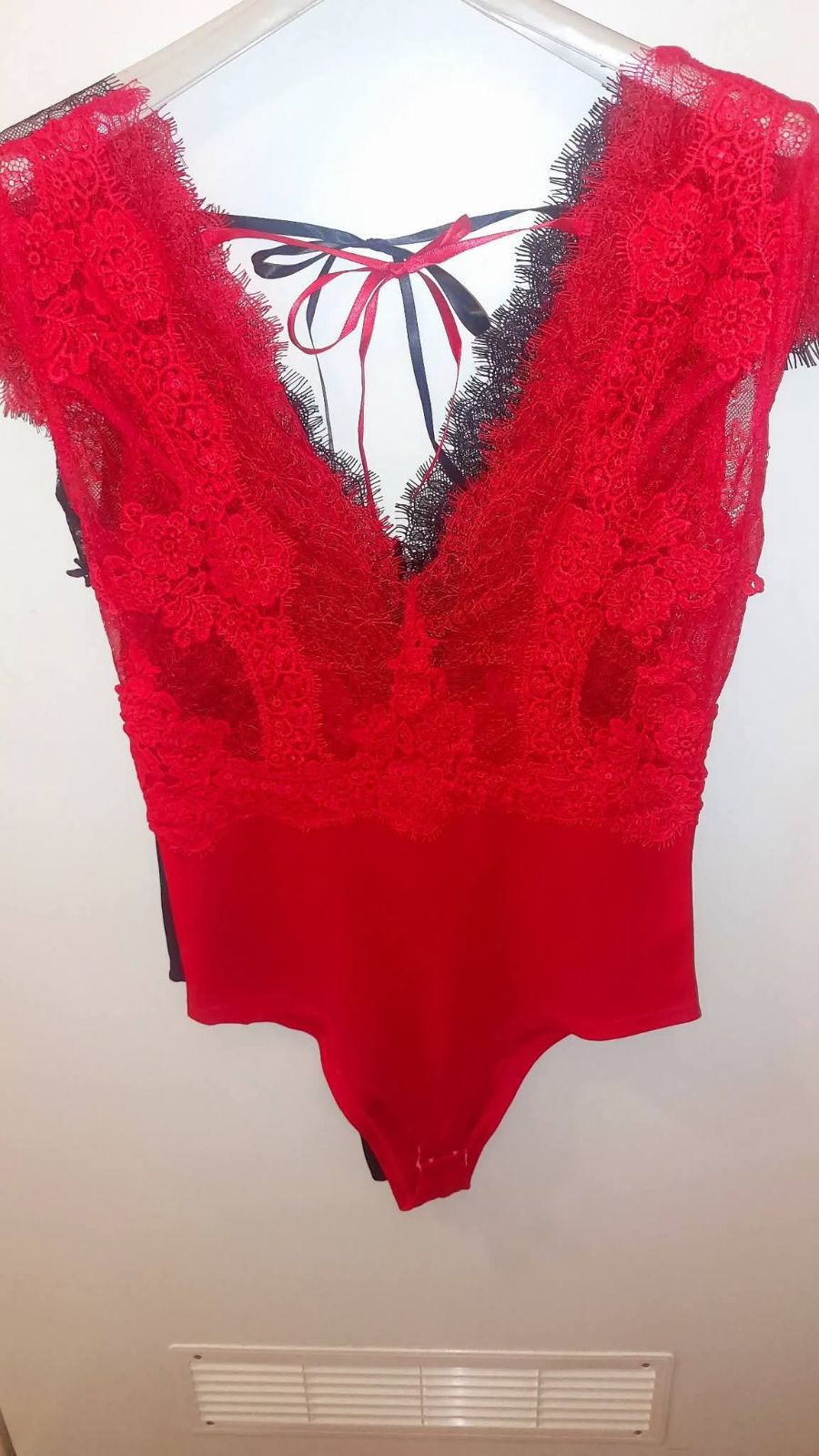 Body damskie czerwone koronkowe S/M