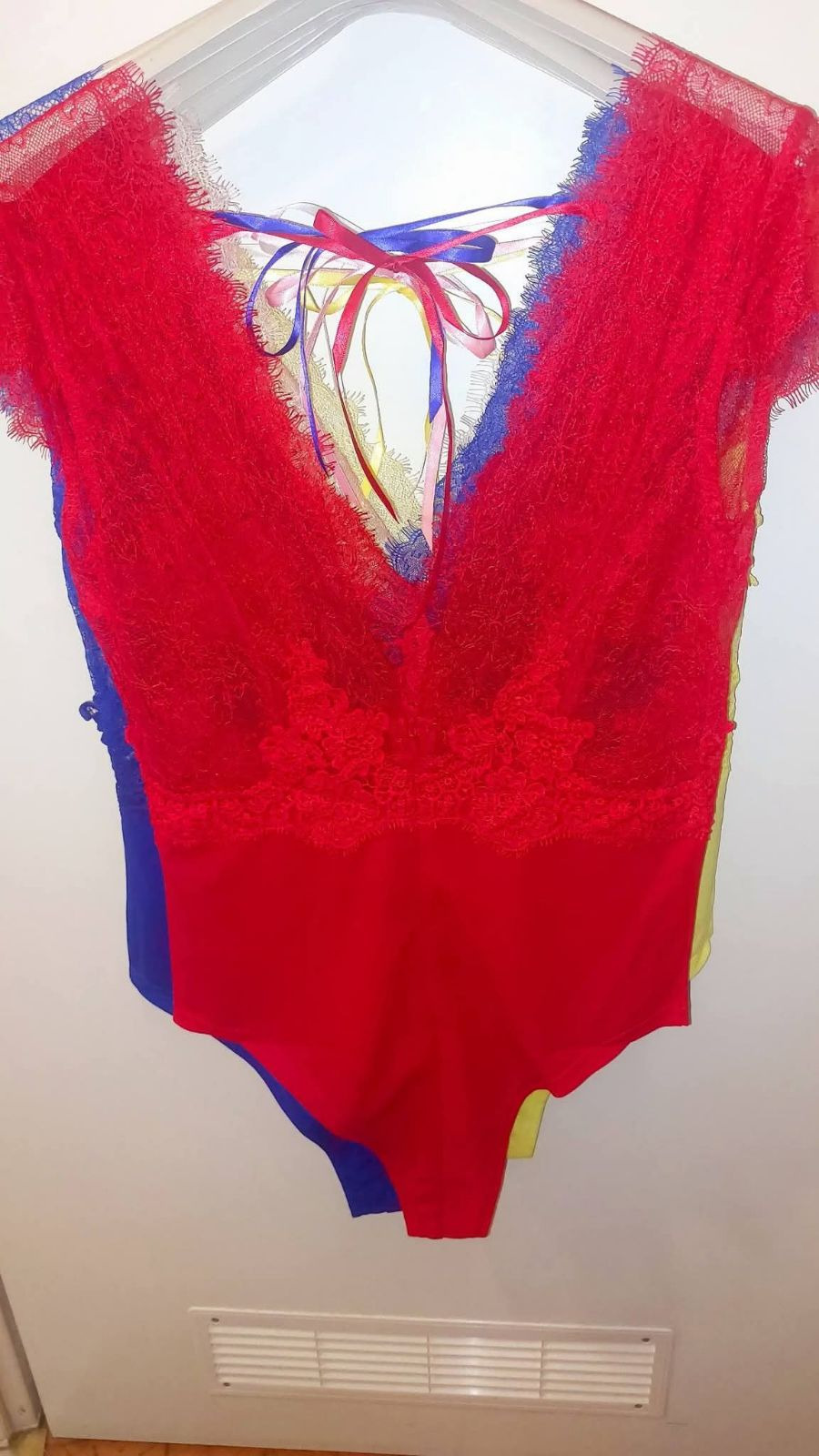 Body damskie czerwone koronkowe S/M