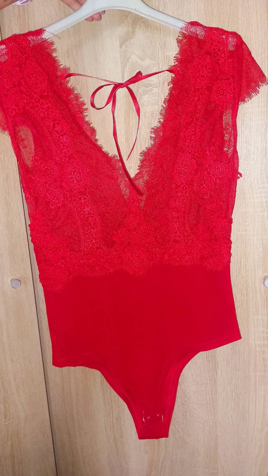 Body damskie czerwone koronkowe S/M
