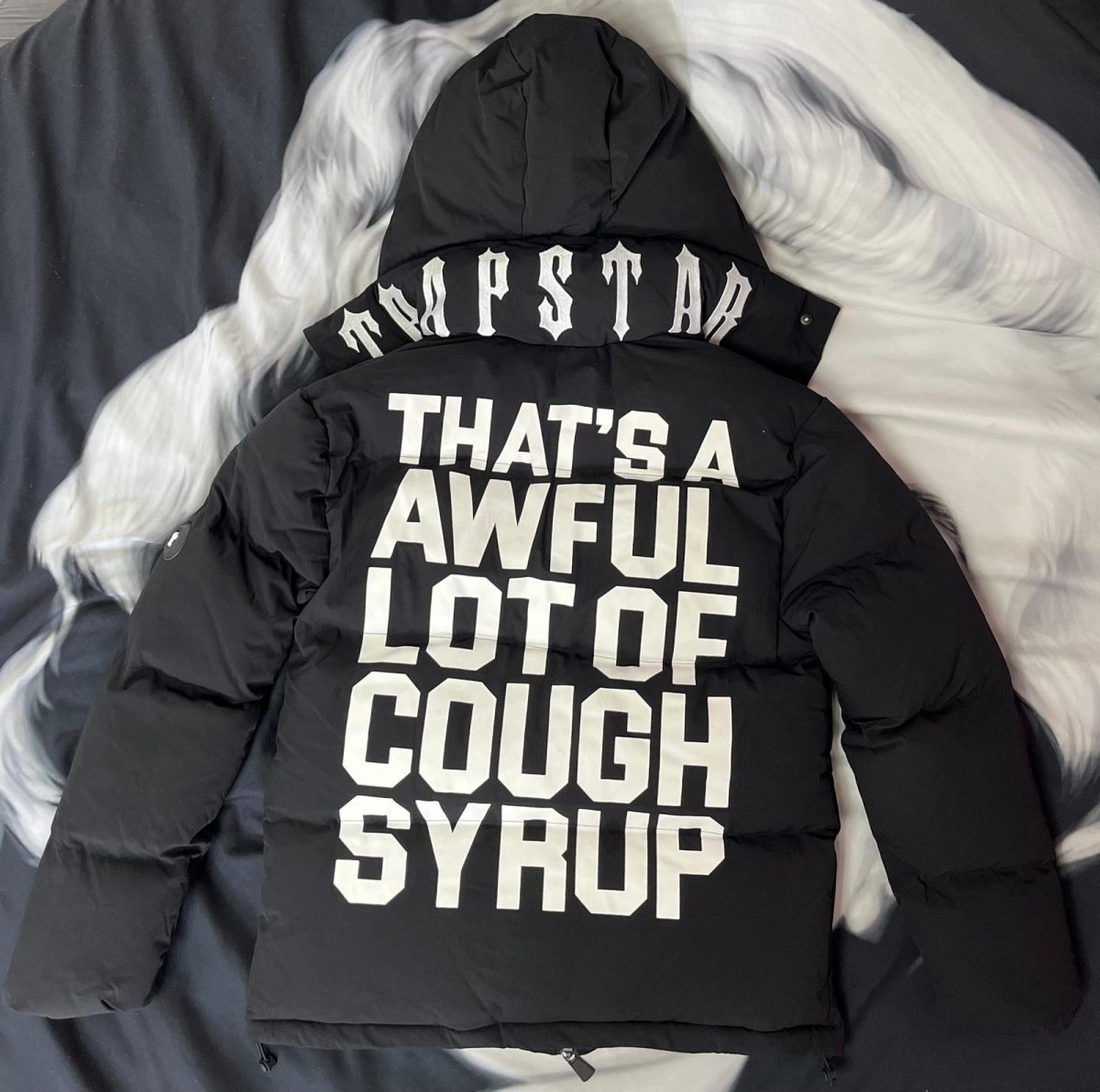 Kurtka Trapstar - That's „Cough Syrup Puffer Jacket” rozmiar M