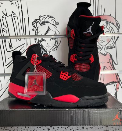 Nike Air Jordan 4 Retro „Red Thunder” rozmiar 44