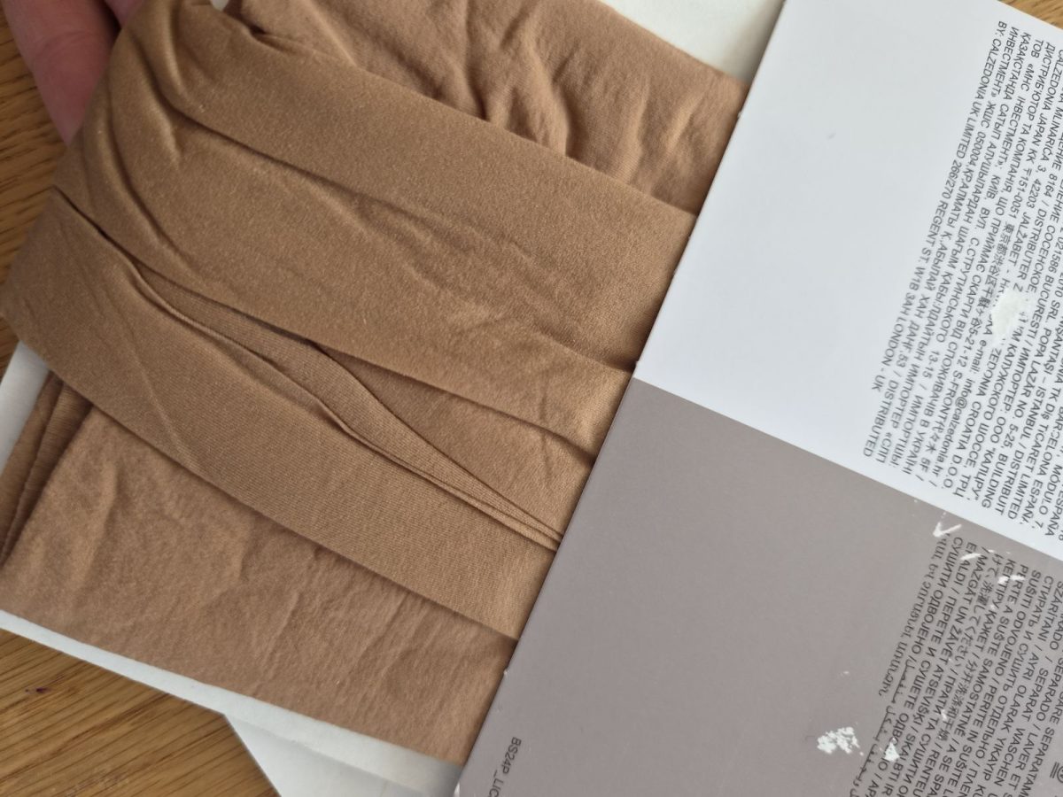 Bezszwowe rajstopy calzedonia totally invisible L naturalne niewidoczne pod ubraniem