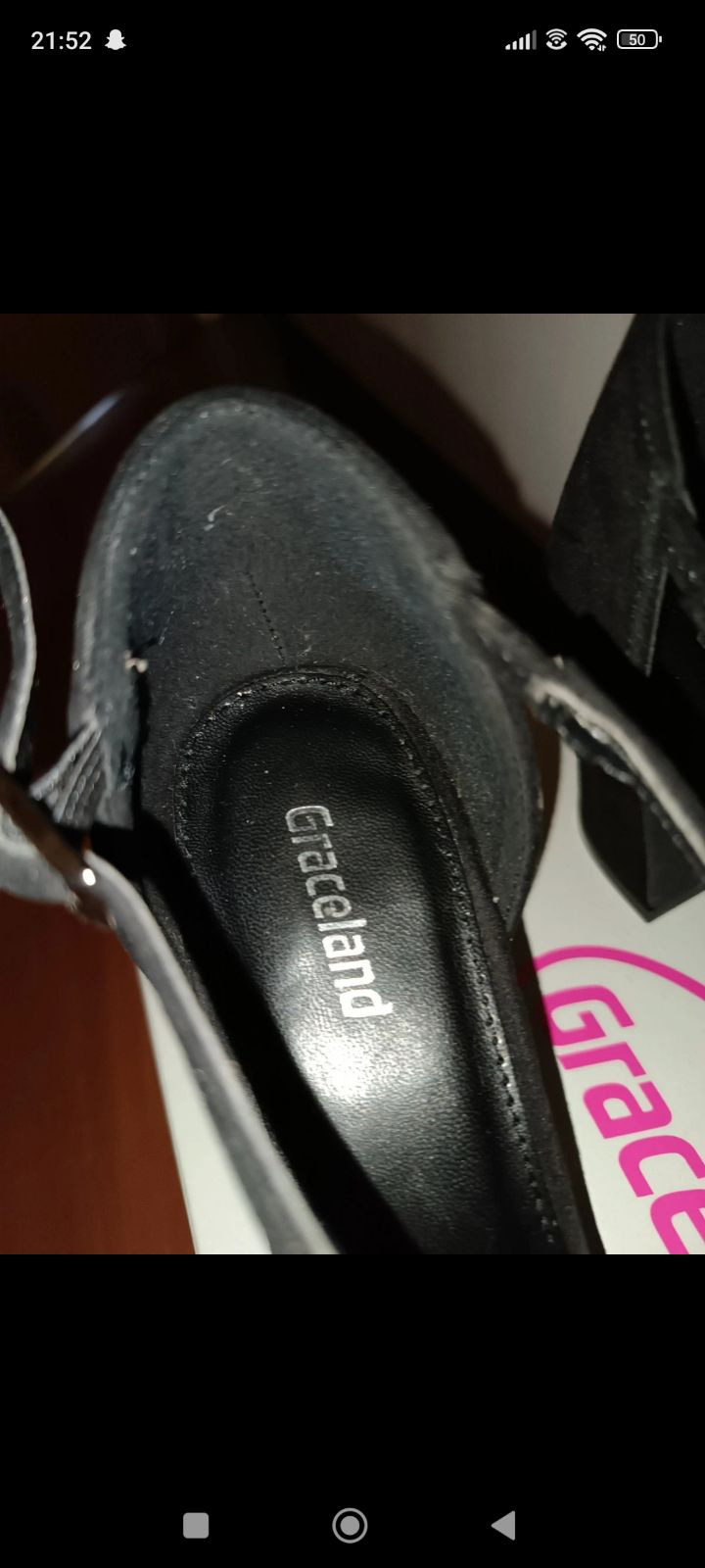 Czarne zamszowe czółenka na słupku 6 cm