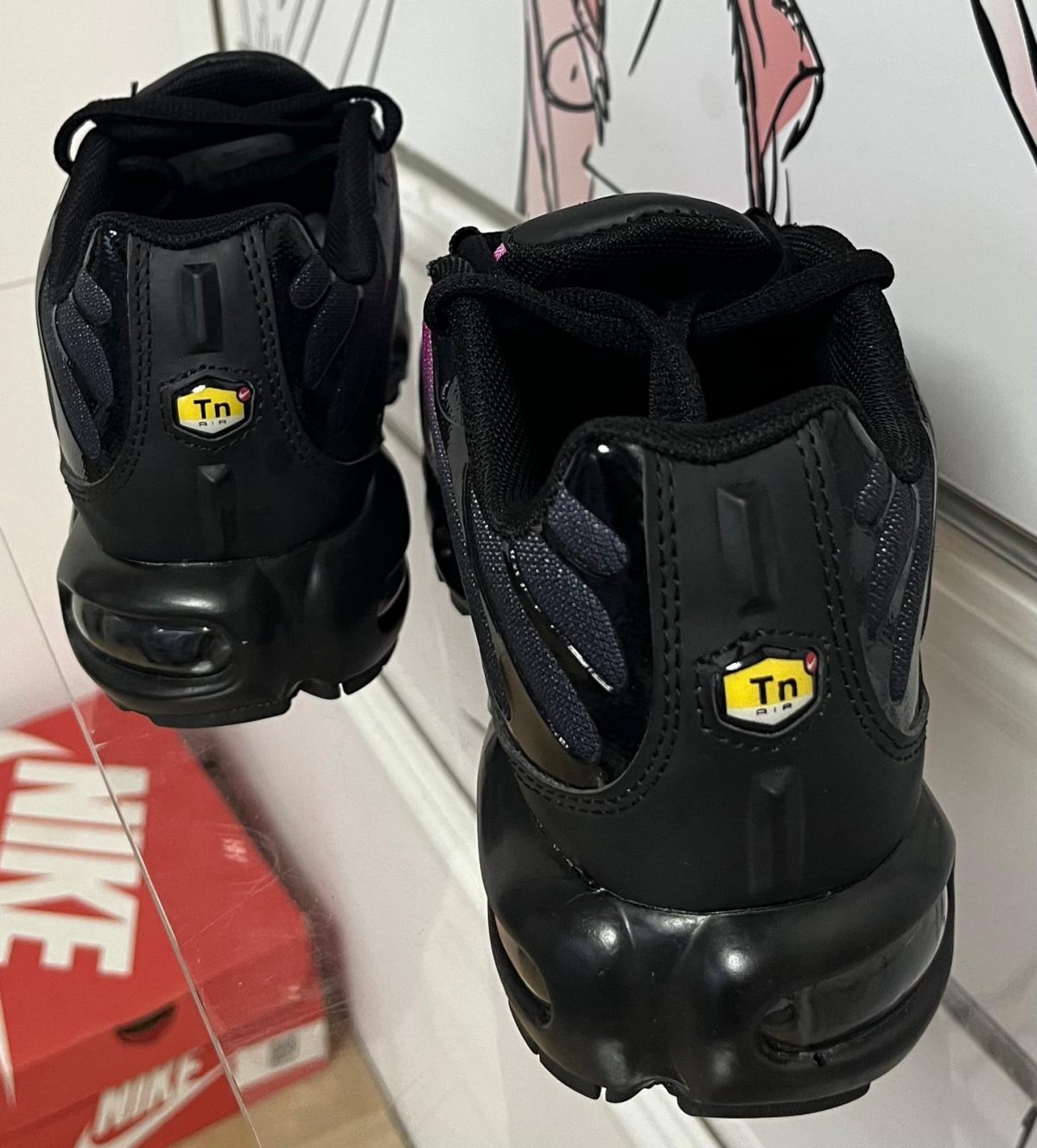 Nike Air Max Plus „Black/Hyper Pink” rozmiar 42