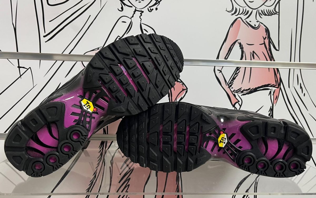 Nike Air Max Plus „Black/Hyper Pink” rozmiar 42